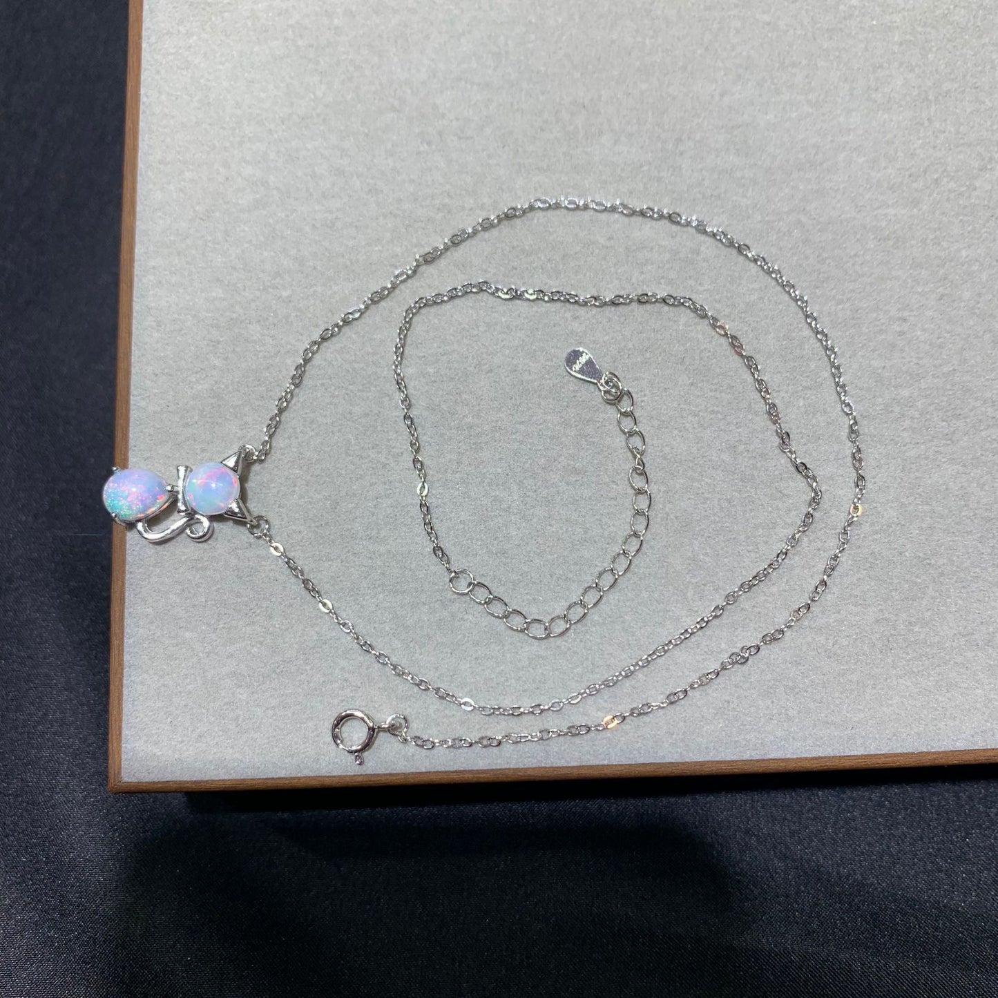 925 Sterling Silver Oval Opal Cat Pendant Necklace