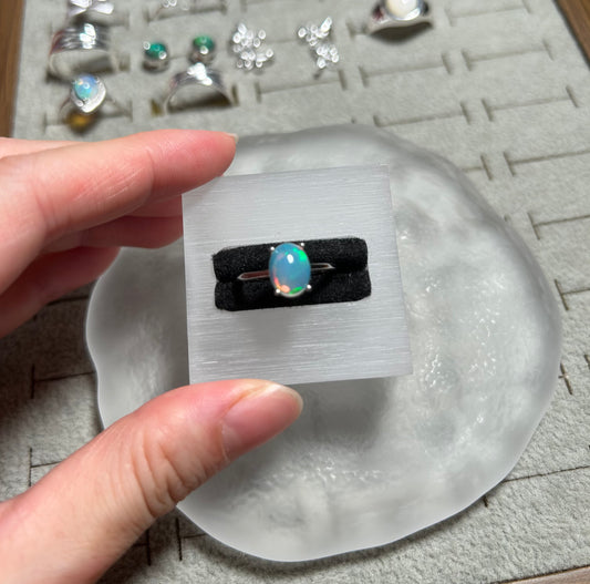 925 Sterling Silver 4-Prong Opal Minimalist Ring