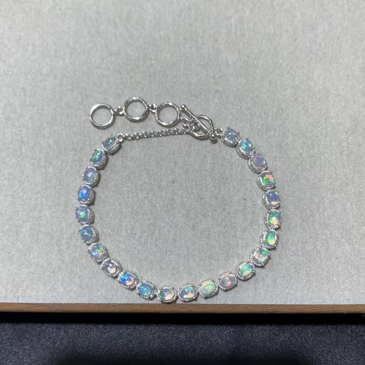 925 Sterling Silver Oval Opal Cabochon Chain Beacelet