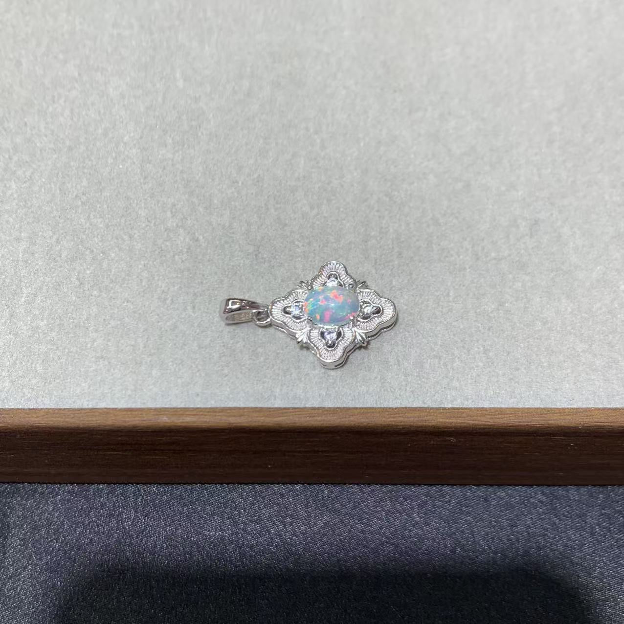 925 Sterling Silver Four Leaf Clover Opal Pendant