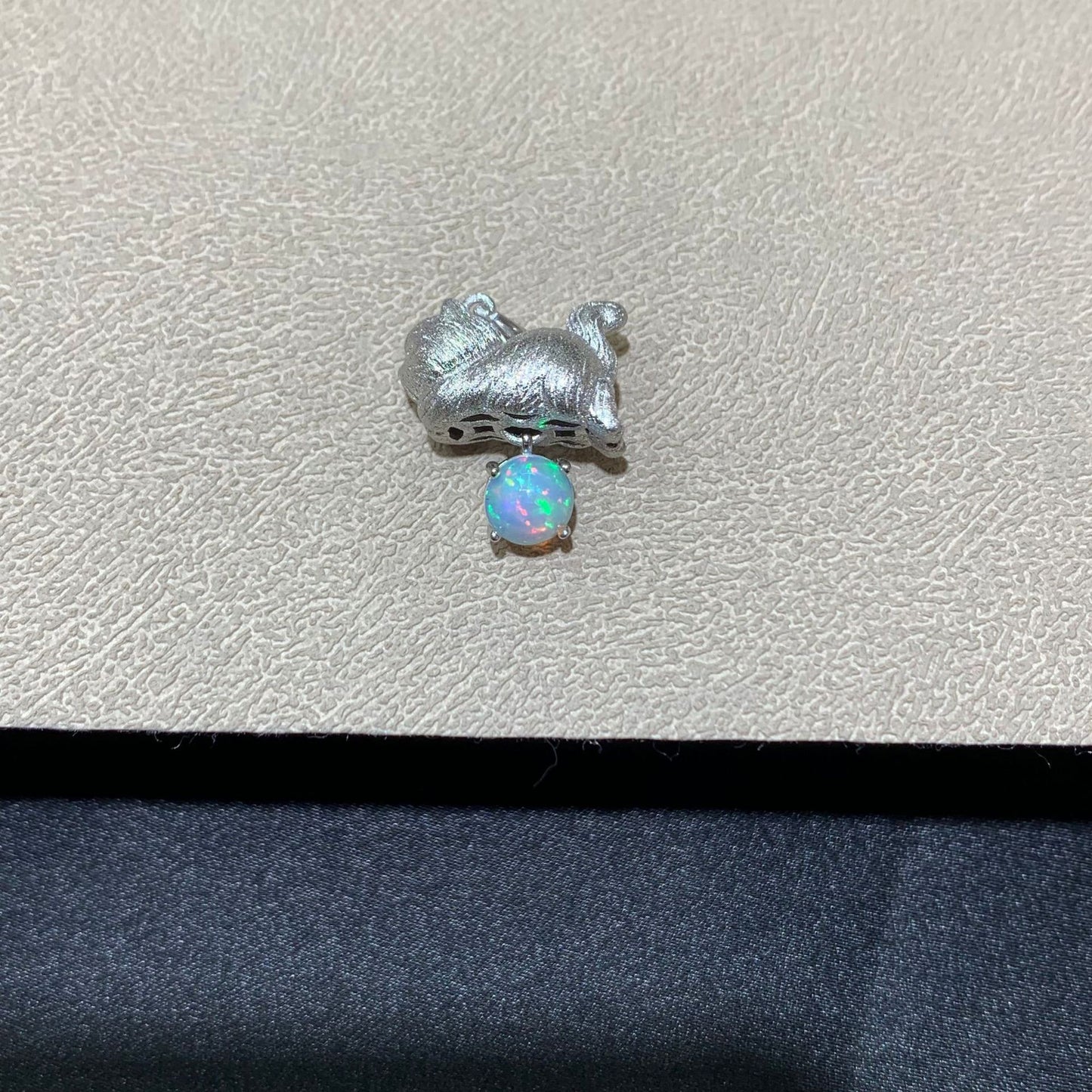925 Sterling Silver Lazy Cat Round Opal Brushed Silver Pendant