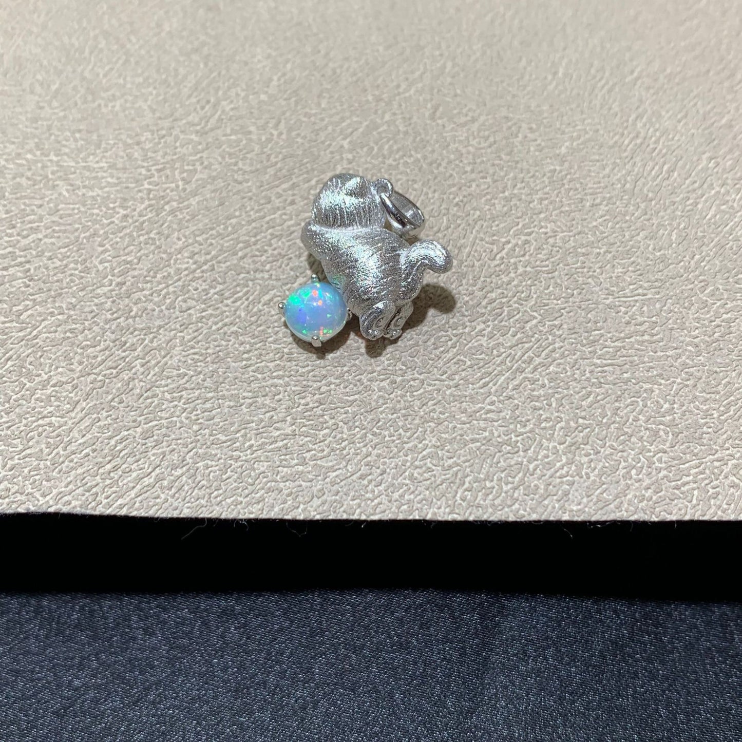 925 Sterling Silver Lazy Cat Round Opal Brushed Silver Pendant